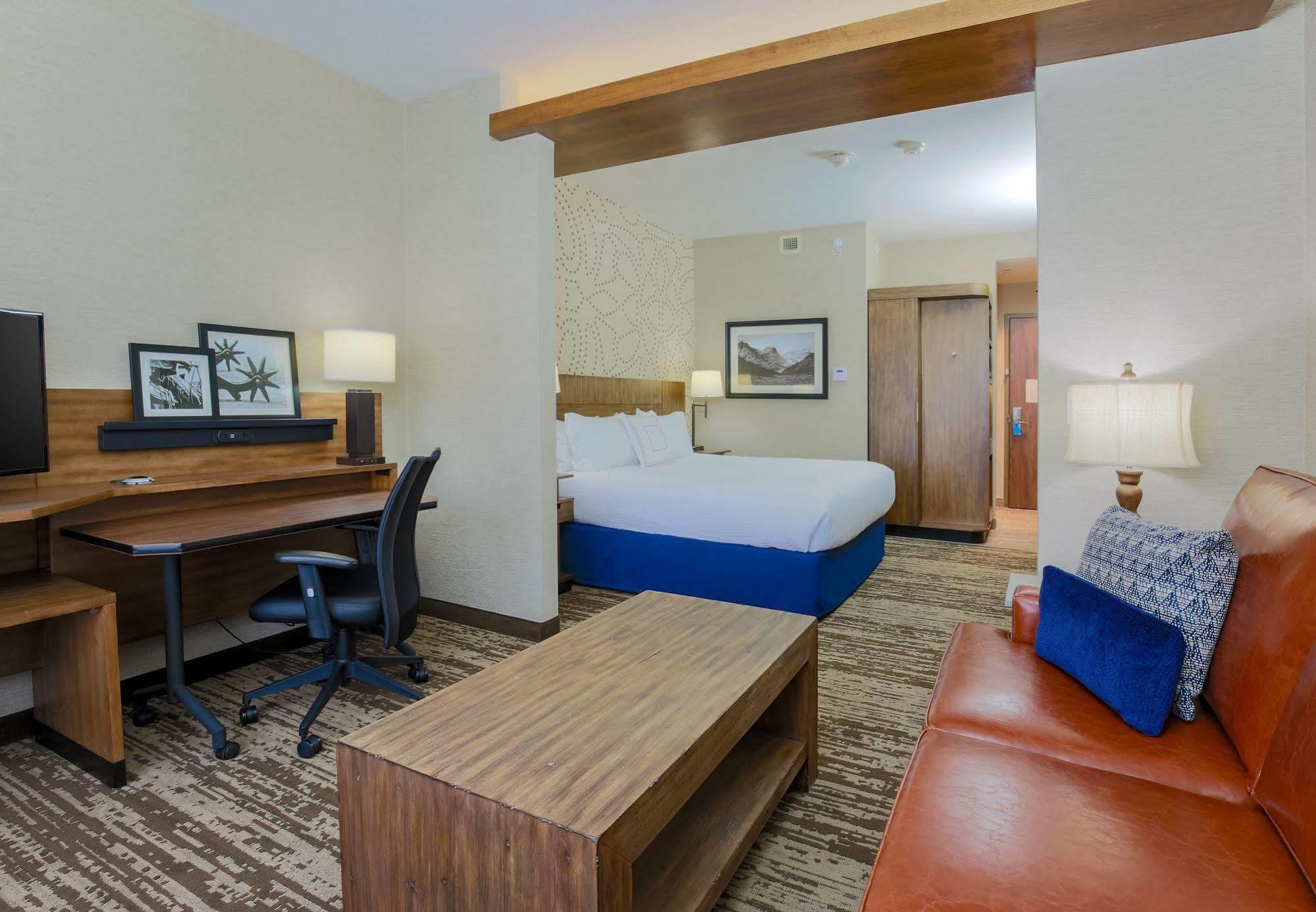 Fairfield Inn & Suites By Marriott Cheyenne Southwest/Downtown Area Екстериор снимка